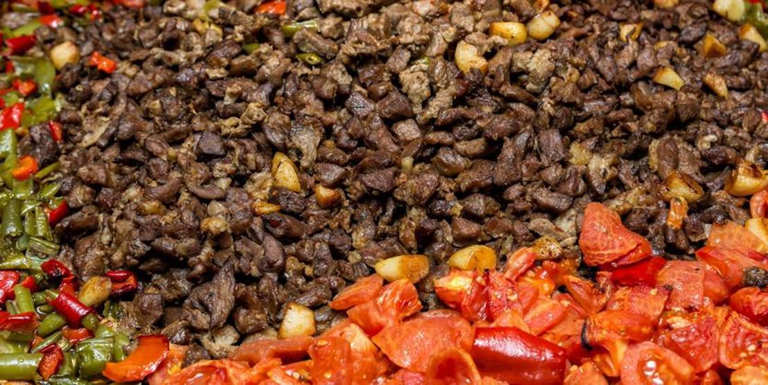 MasterChef yarışmacılarına taş çıkartın Kokusunu alan komşularınız kapınıza dayanacak İşte Eli Böğründe tarifi ve püf noktaları...