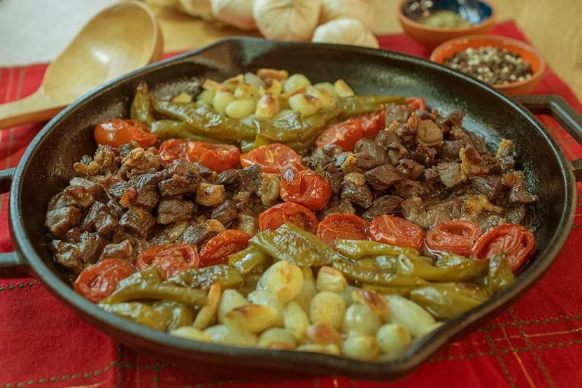 MasterChef yarışmacılarına taş çıkartın Kokusunu alan komşularınız kapınıza dayanacak İşte Eli Böğründe tarifi ve püf noktaları...