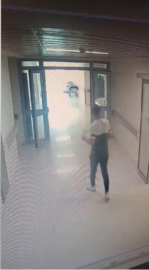 Sedyede geldiği hastaneden hırsızlık yaparak kaçtı