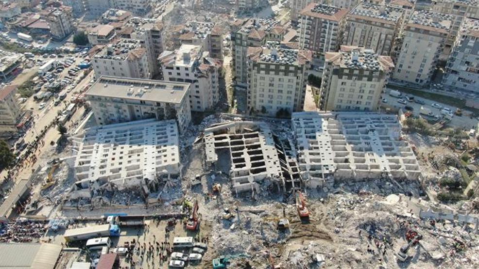 Yüzlerce kişiye mezar olmuştu... İlk kez kule vinç bu binada kullanıldı
