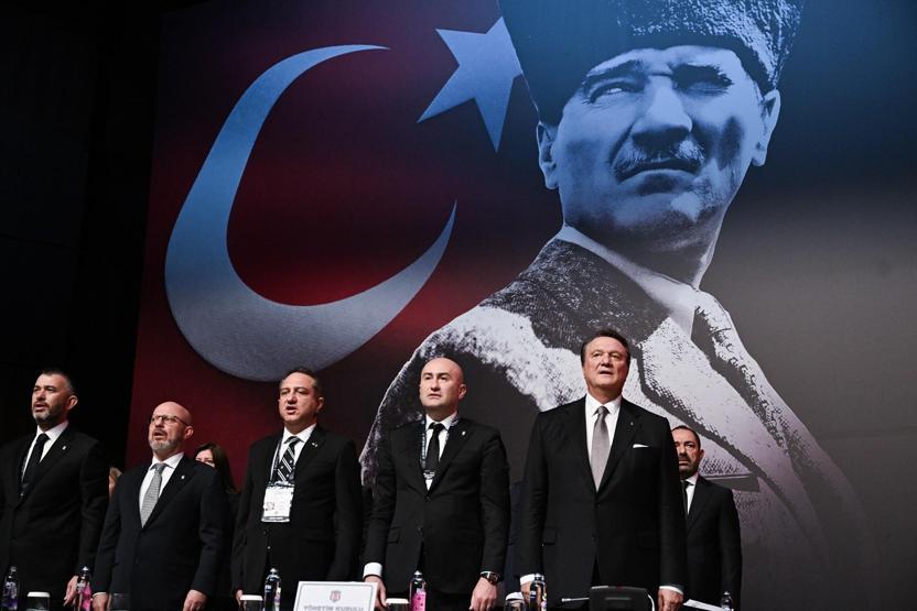 Ahmet Nur Çebi ile Hasan Arat arasındaki tartışma büyüdü: Beşiktaş ağır taştır, altında kalırsınız