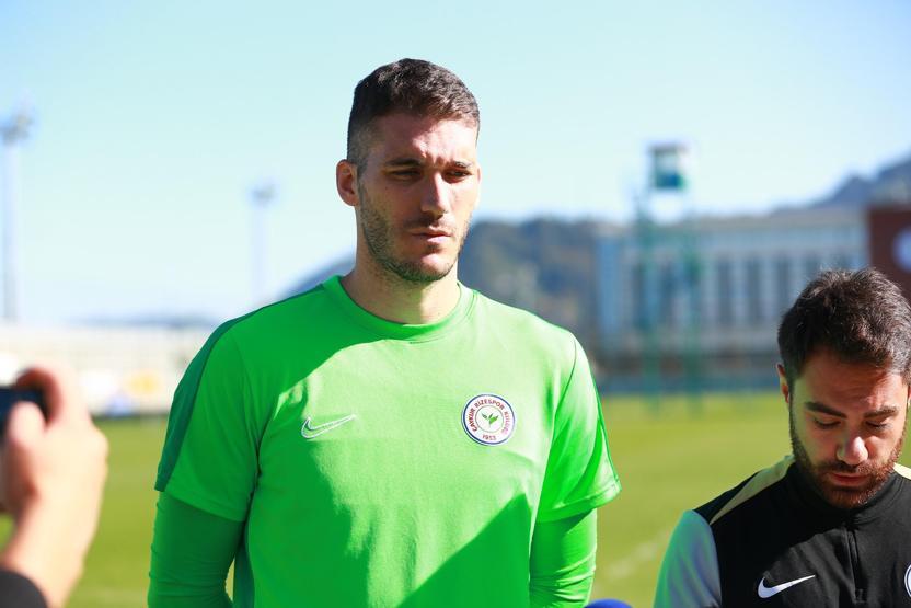 Ç. Rizesporun Hırvat kalecisi Ivo Grbic galibiyetin önemini vurguladı
