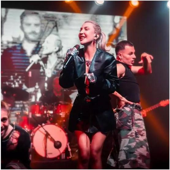 Hande Yenerden oğluna övgü dolu sözler: Gururumsun canımın içi