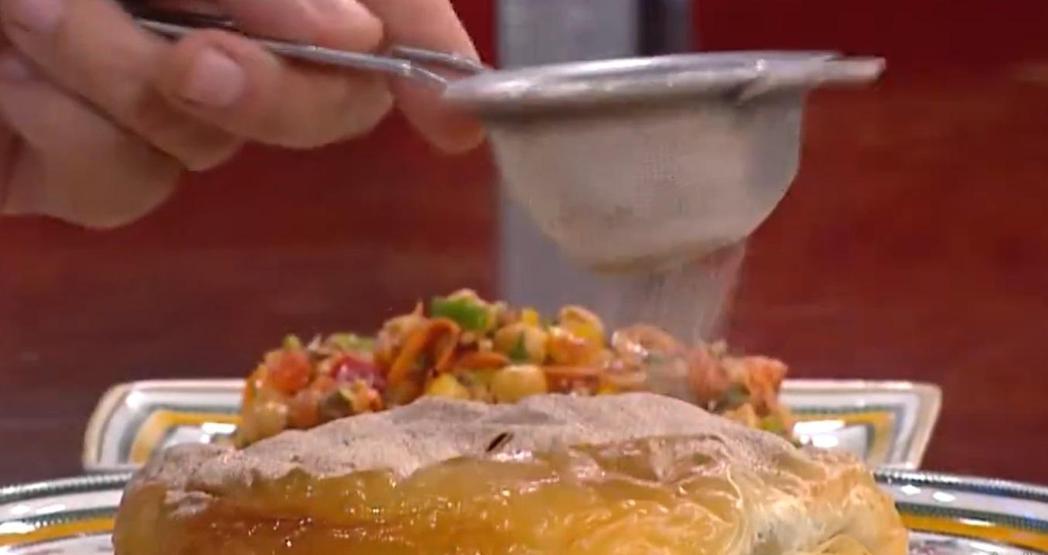MASTERCHEFİN KLASİKLERİNDEN Fas Mutfağının Eşsiz Lezzeti Ördek Pastilla Tarifi ve Püf Noktaları Dışı Çıtır, İçi Lokum Gibi