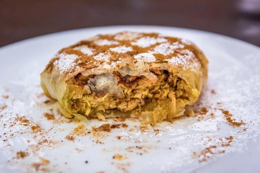 MASTERCHEFİN KLASİKLERİNDEN Fas Mutfağının Eşsiz Lezzeti Ördek Pastilla Tarifi ve Püf Noktaları Dışı Çıtır, İçi Lokum Gibi