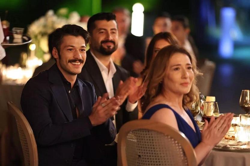 İnci Tanelerinde Nehirin düğününe beklenmedik saldırı Azemin sözleri kızını gözyaşlarına boğdu: BU İNCİLER ANNENİN CANIM KIZIM