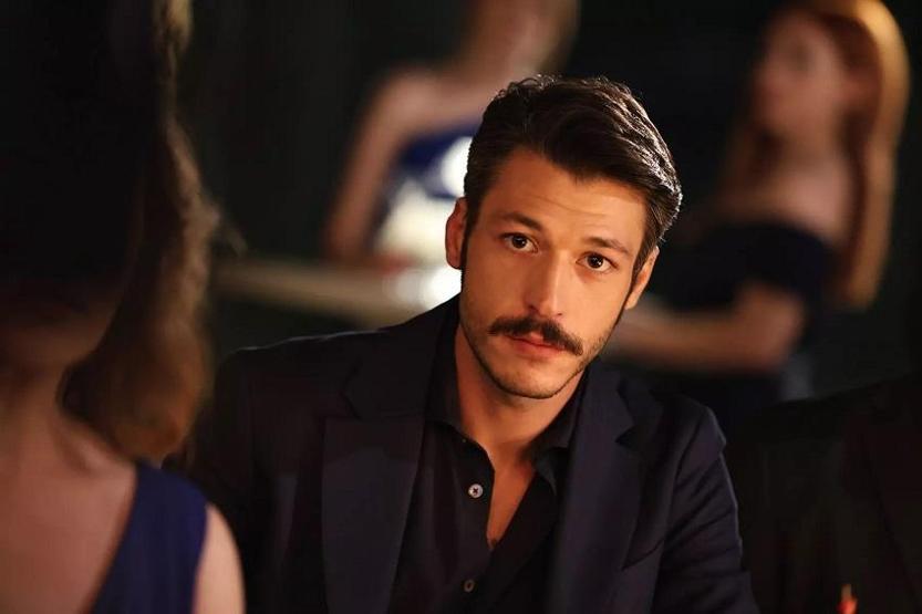 İnci Tanelerinde Nehirin düğününe beklenmedik saldırı Azemin sözleri kızını gözyaşlarına boğdu: BU İNCİLER ANNENİN CANIM KIZIM