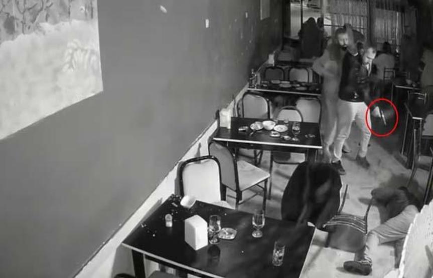 PEŞ PEŞE TETİĞE BASTI: Husumetliye kurşun yağmuru