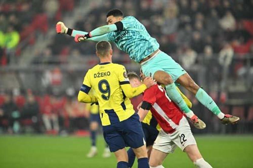 Fenerbahçe’nin AZ Alkmaar oyununu Mourinho mu bozdu Dünkü mağlubiyete kim ne dedi