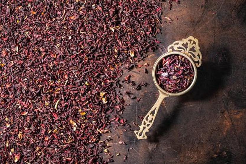 Geçmeyen öksürüğe doğal çözüm: Hatmi çiçeği (Ebegümeci) ve meyan kökü şifası Bu tarif tam bir reçete