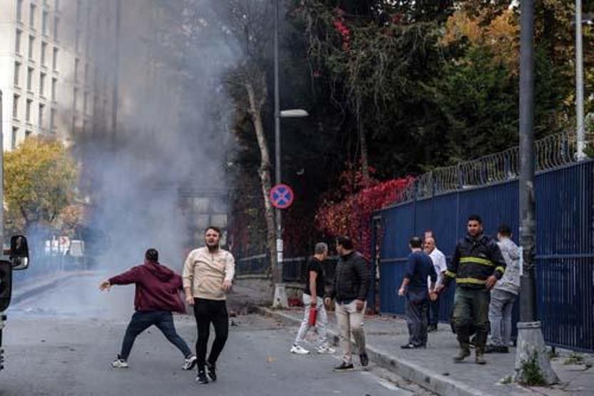 Fotoğraflar İstanbuldan Her şey bir anda oldu: Sinir krizi geçirdi