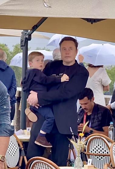 ELON MUSK: Çağın delisi mi, dahisi mi Hayatı film gibi Kırılma anı ise...