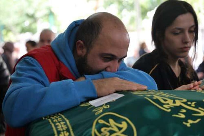 Tarifsiz acı Altay Toprak bebeğe veda: “Oğlumu öldürdüler”