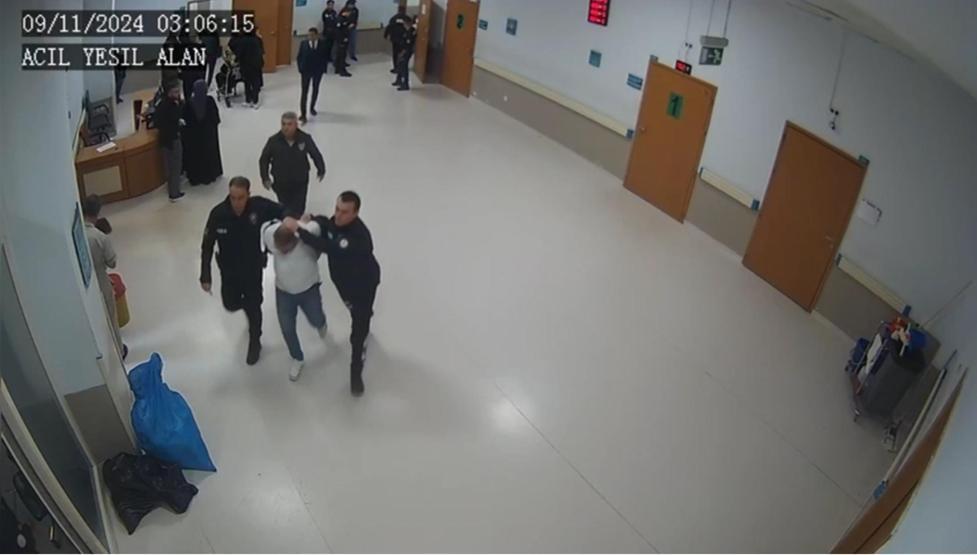 Reşit olmayan kızla otele girerken yakalandı: Yakınları polise saldırdı