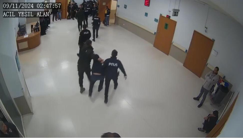 Reşit olmayan kızla otele girerken yakalandı: Yakınları polise saldırdı