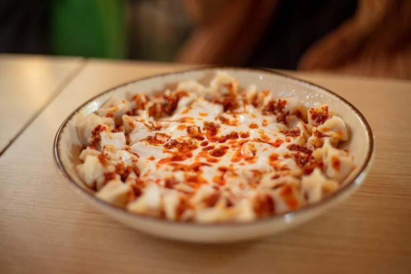 Kayseriden Gaziantepe Türkiyenin Lezzet Rotaları... Bu Lezzetler Damak Çatlatıyor: Baklava, Urfa kebabı, Mantı, Çiğ köfte daha neler neler...