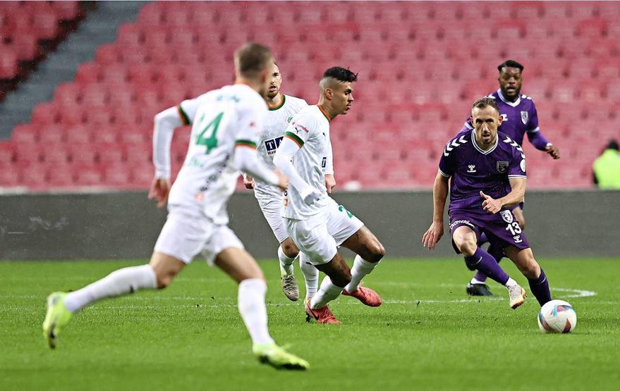 Samsunspor, Alanyaspor’la puanları paylaştı