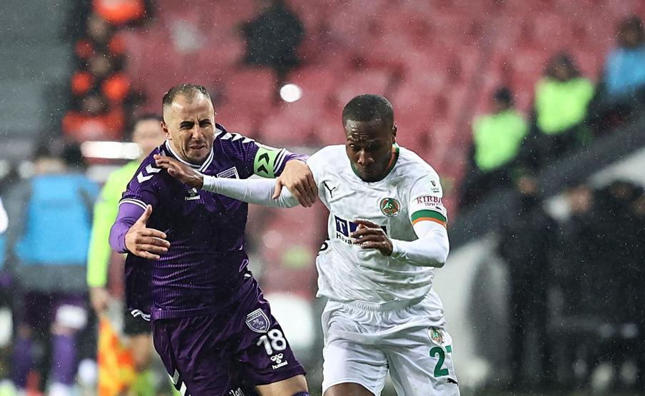 Samsunspor, Alanyaspor’la puanları paylaştı