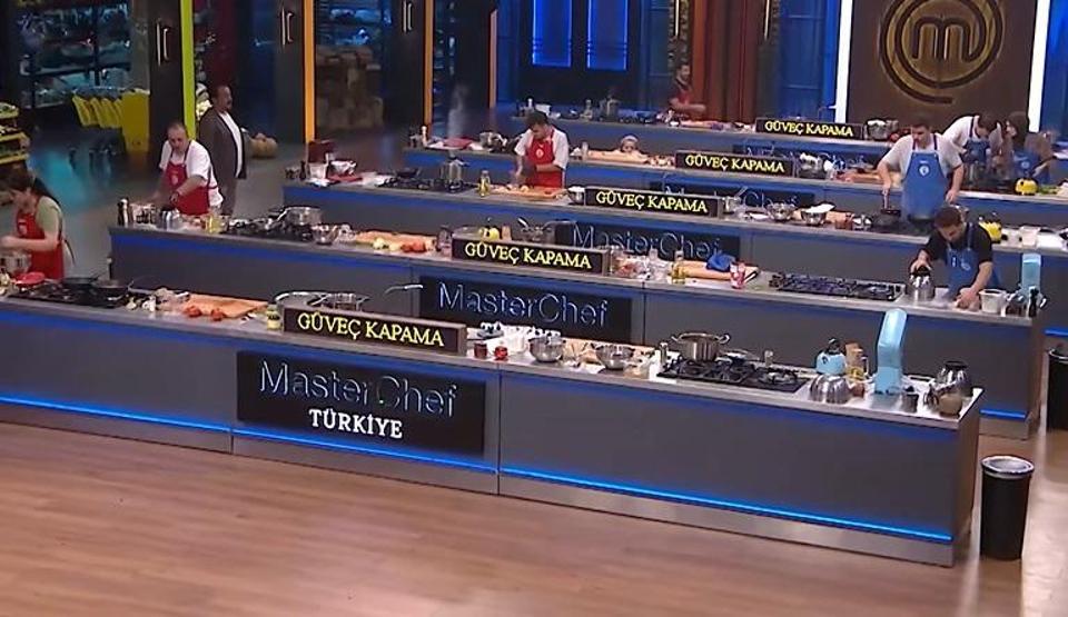 MasterChef Yarışmacıları Bile Bu Püf Noktalarına Dikkat Ediyor İşte Lezzetli Mi Lezzetli Güveç Kapama Tarifi...