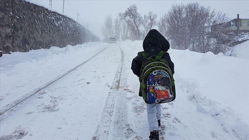 SON DAKİKA HABER | Yollar kapandı, don ve buz riski sonrası Valilik açıkladı Eğitime kar engeli