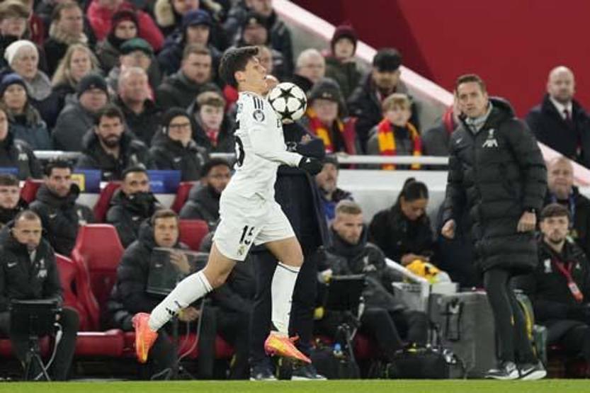 Tüm gözler o ana çevrildi: Ancelotti Arda Gülere bağırdı, tepkiler çığ gibi büyüdü