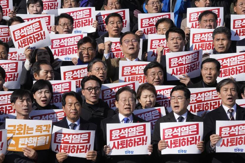 Son dakika Güney Koredeki DARBE GİRİŞİMİ sonrası son durum ne