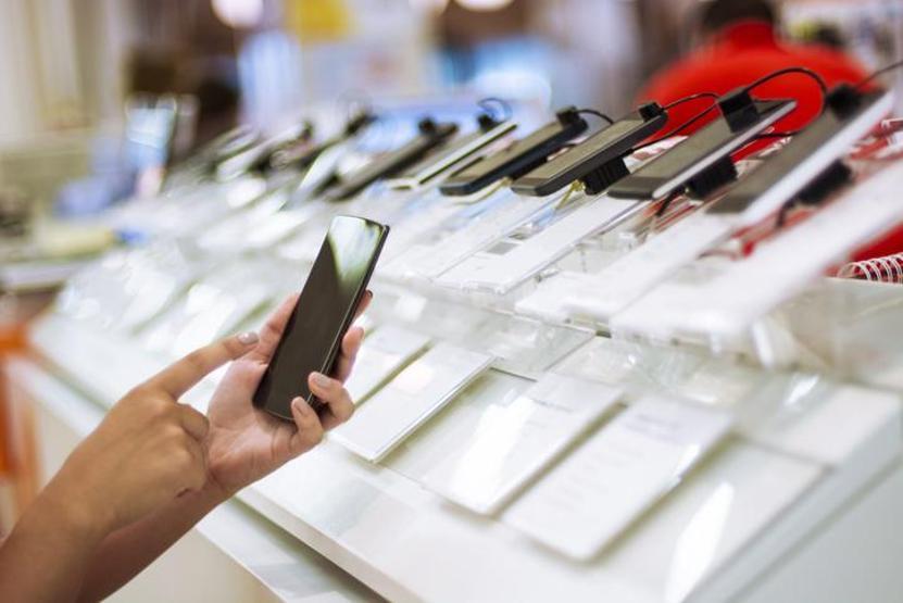 Cep telefonu alımında taksit kolaylıkları genişletildi İşte 20 bin liranın altındaki cep telefonu modelleri...