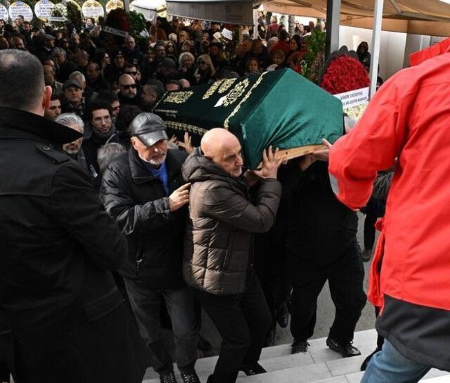 Modern Tıbbın Filozofu Dr. Özlem Cankurtaran son yolculuğuna uğurlandı Aman dikkat Bu belirtilerle ortaya çıkıyor