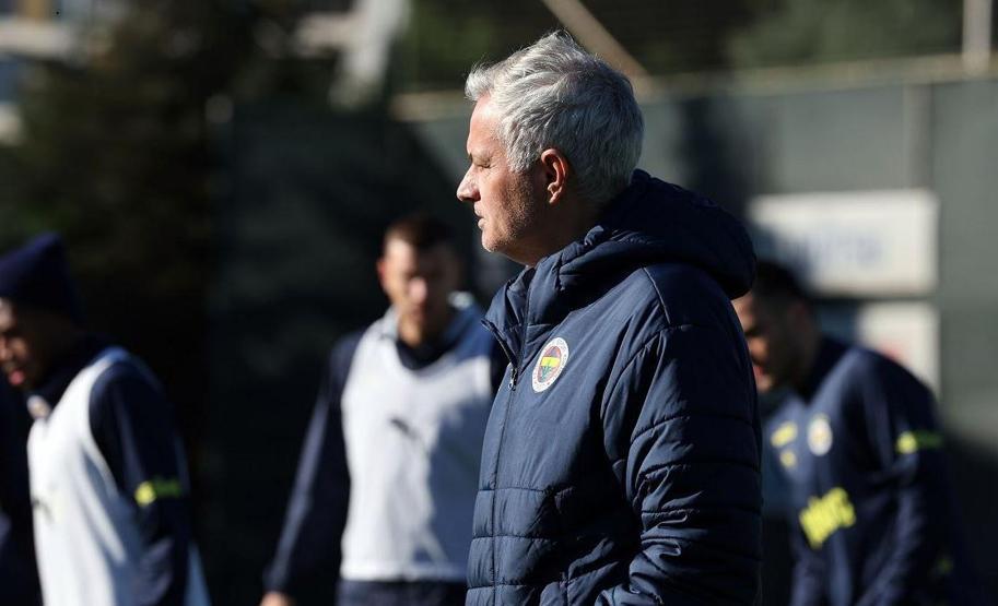 Fenerbahçe, Başakşehir maçına hazır