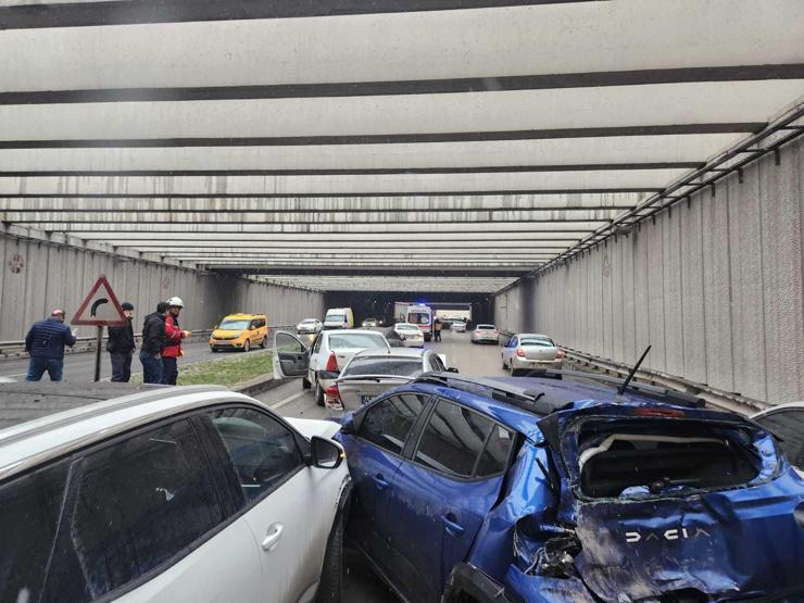SON DAKİKA HABERİ: Malatyada zincirleme kaza: Ortalık savaş alanına döndü