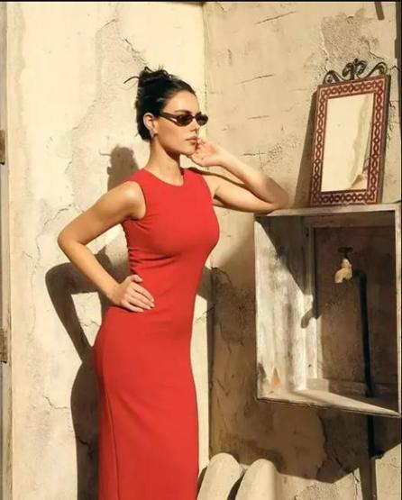 Görenler ayırt edemedi: Özgü Kaya mı, Kendall Jenner mı