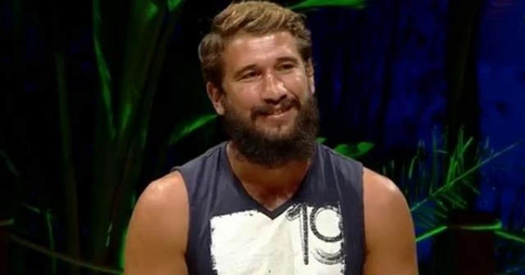 Survivor 2025 kadrosunda yer alan Adem Kılıçcı sevenlerine teşekkür etti: TELEFONUM KİLİTLENDİ