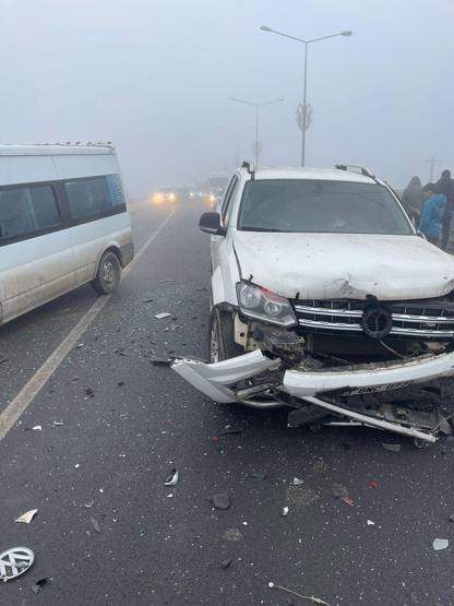 Diyarbakır’da 3 ayrı noktada zincirleme kaza: 21 yaralı