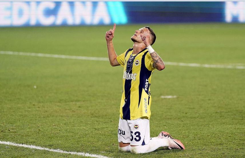 Fenerbahçe, Manchester Unitedın yıldızını yeniden gündeme aldı Bu sefer gelebilir...