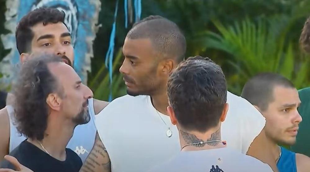 Survivor eleme adaları kozlarını paylaştı Acun Ilıcalıdan konseyde Pınar Saka sürprizi Sema Aydemir şoke oldu