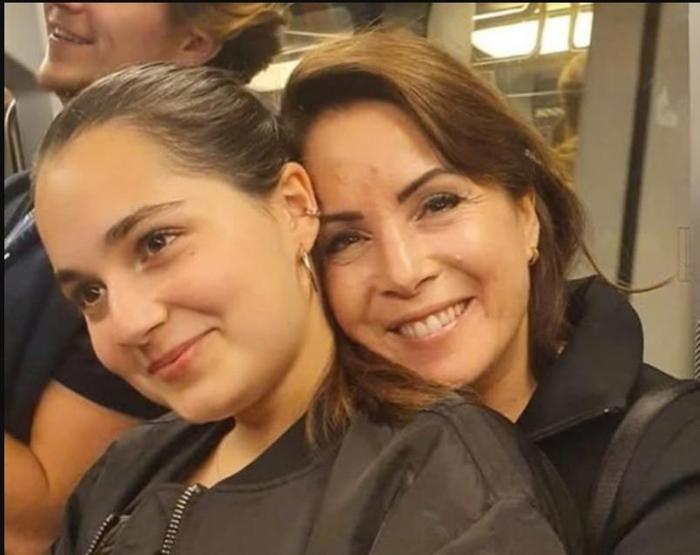 “AYSEL BU HİKAYENİN GÜLÜMSEYEN YÜZÜ”