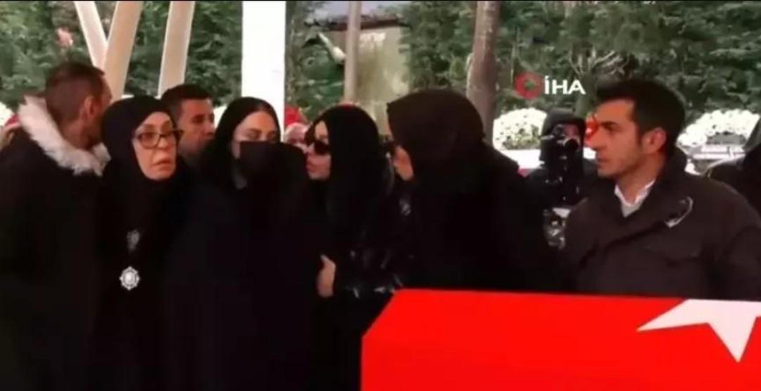 MHP lideri Bahçeliden Ferdi Tayfura veda: EMMİOĞLU ŞİMDİ YETİM KALDI