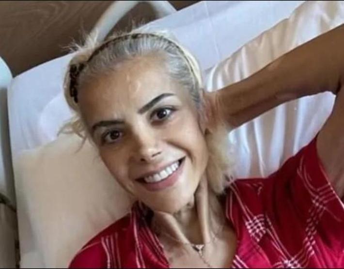 Asenadan Tanyeliye hastanede duygusal ziyaret: Bugün günlerden Kraliçe