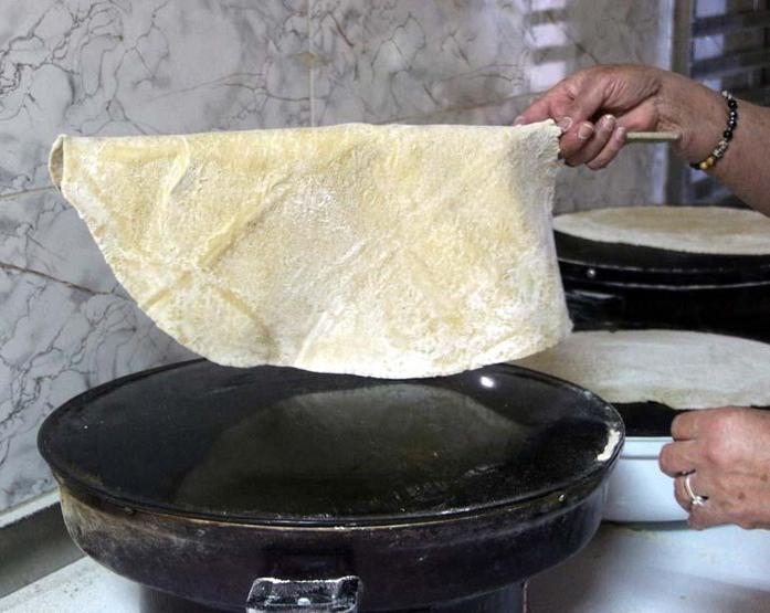 Adanada Kadınların Gelir Kapısı Oldu Ayda 3-4 Ton Üretiyorlar... Hepsi Yöresel Hepsi Doğal