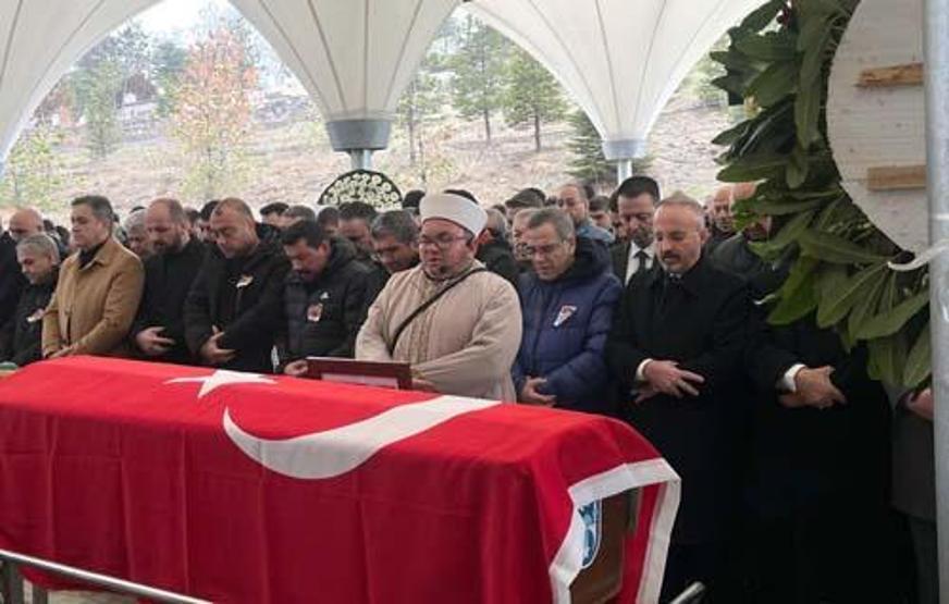 Biri doktor, diğeri mühendis Yüreğimiz yandı: Yardım için tekrar otele girmişler