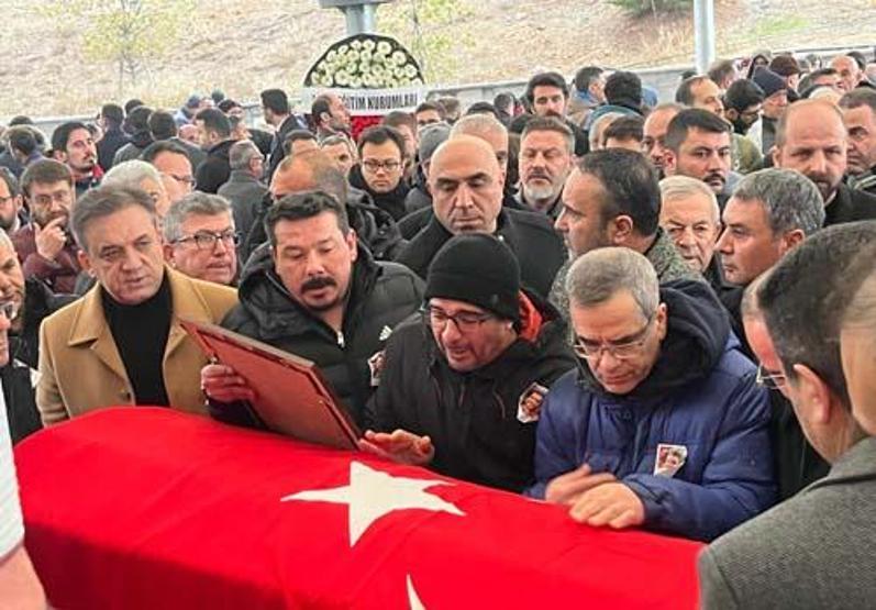 Biri doktor, diğeri mühendis Yüreğimiz yandı: Yardım için tekrar otele girmişler