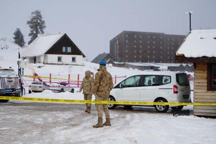 Facia otelinde sessizlik: Ekipler yavaş yavaş bölgeden çekilmeye başladı