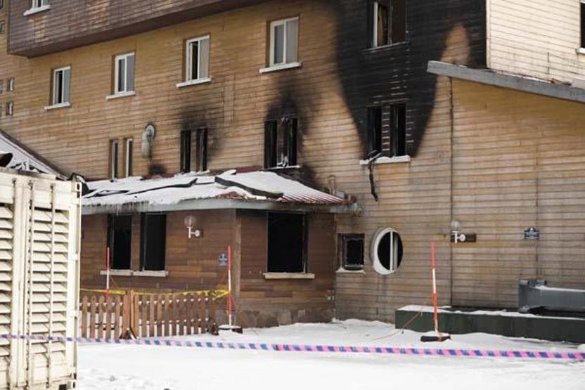 Facia otelinde sessizlik: Ekipler yavaş yavaş bölgeden çekilmeye başladı