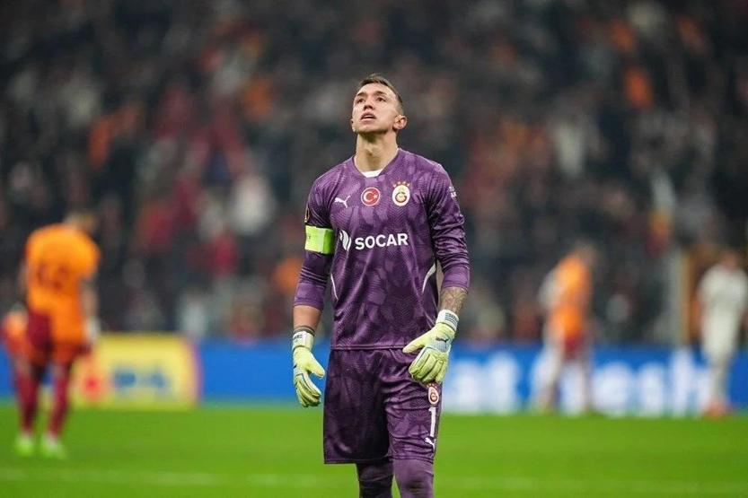Galatasaray’da yeni sezon planları: Veda ve transfer bombaları