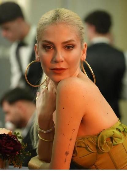 Gökçe Eyüboğlu: HARİKA BİR HİKAYENİN İÇİNDEYİM