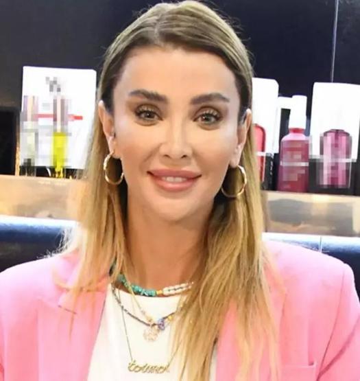 Özge Ulusoydan Instagram filtrelerinin kaldırılmasına destek
