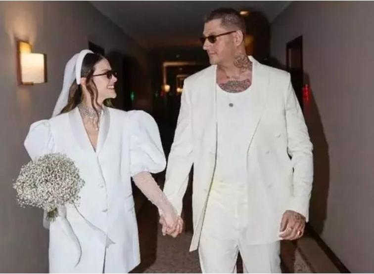 İrem Helvacıoğlu ve Ural Kaspar’dan aşk dolu paylaşım