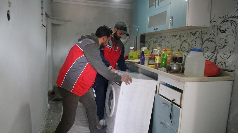 Mahalleli kötü koku üzerine yardım istedi: Eve giren ekipler şok oldu