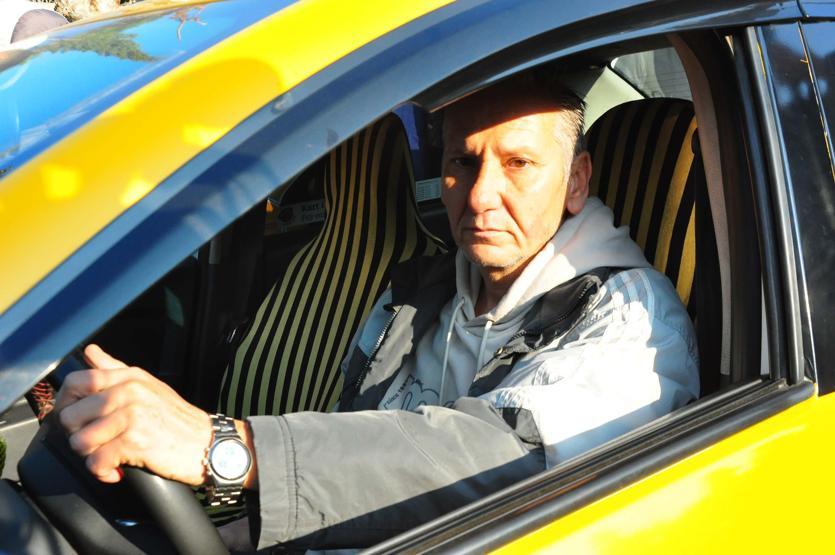 Taksiciyi bıçakla gasp etmeye çalışmıştı Arkadaşını suçladı: Kahveme uyuşturucu madde atmış