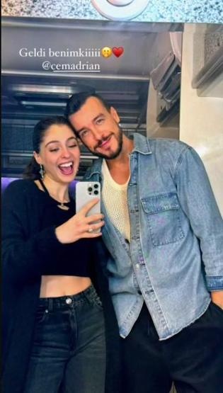 Cemre Baysel ve Cem Adrian bir arada